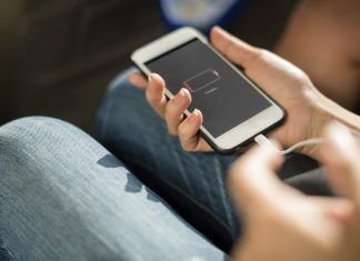 Teléfonos móviles preferiblemente deberían cargarse en sitios de confianza