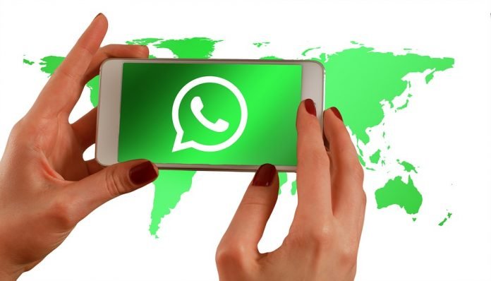 Whatsapp stories permite cargar audios con emojis