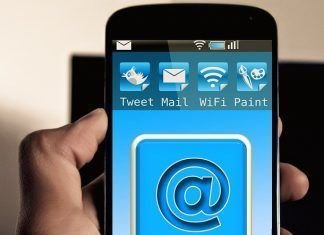 2017 promete ser un año de transición a lo que teléfonos móviles respecta. A partir de la llegada del décimo aniversario del afamado Iphone. Se han disparado una serie de rumores, acerca de un cambio en el diseño habitual, con la finalidad de celebrar una década en el mercado. Sin embargo, la competencia no se la pondrá fácil.