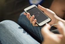 Si eres de las personas que suele tratar un móvil con cuidado; por el simple hecho de lo costoso que resulta adquirir uno. Sin importar la gama, diseño, o especificaciones externas, están también las internas; que almacenan una cantidad considerable de energía, entre ellas se encuentra la "batería".