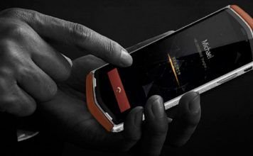 8848 M5 Titanium: el Smartphone doble pantalla 8848 M5 Titanium