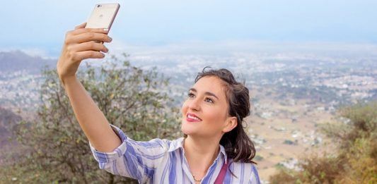 Anuncio de Apple para móvil de Huawei